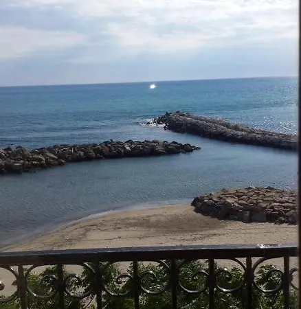 Casa Marina * 皮肖塔